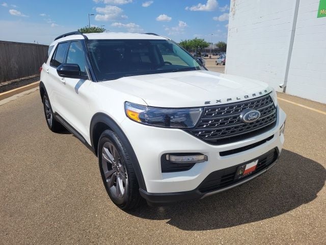 2022 Ford Explorer — interior view