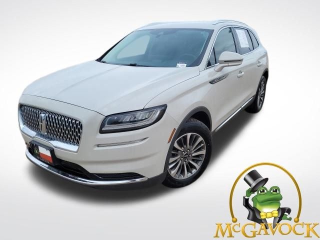 2022 Lincoln Nautilus Standard in Ceramic Pearl Metallic Tinted Clearcoat — front three-quarter view