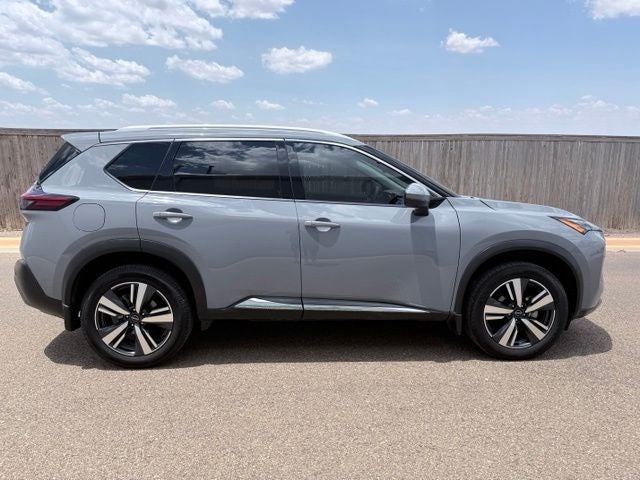 2023 Nissan Rogue — detail view