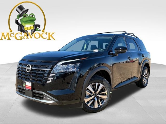 2026 Nissan Pathfinder SL in Super Black — front three-quarter view